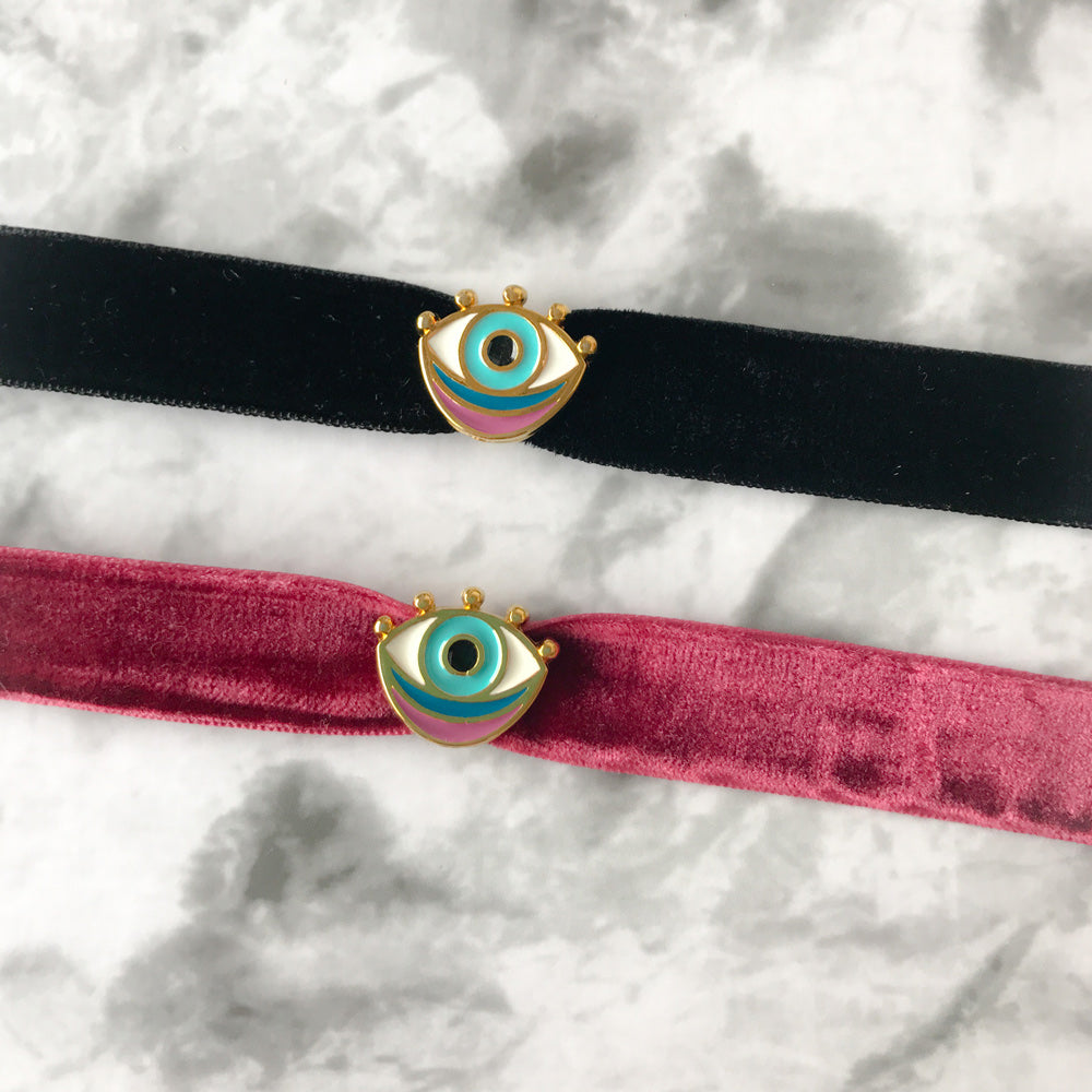 EYE CHOKER